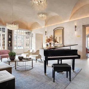 https://universo-lucca.it-tuscanyhotel.com