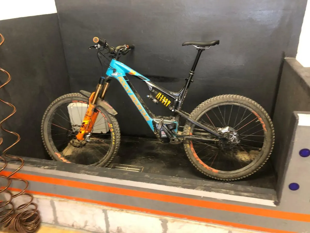 Hotel Albergo Aduepassi & Servizio Bike Shuttle Finale Ligure Italia